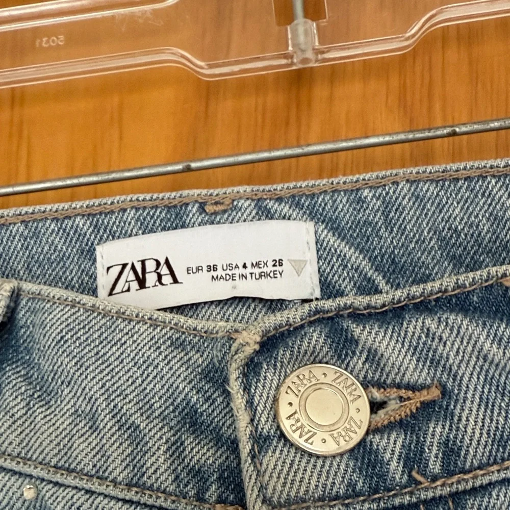 Zara Light Blue Flare Jeans with Studded Accents - Picture 3 of 12